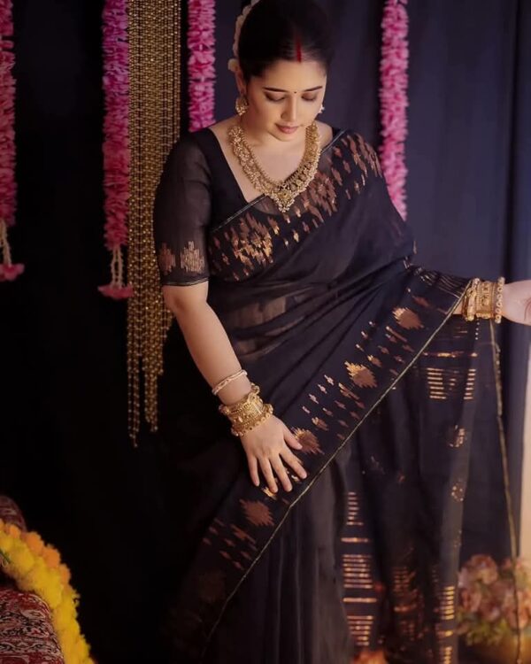 Jamdani Saree